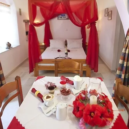 Something Else Aparthotel 2*