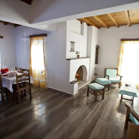Something Else 2* Agia Anna (Naxos)