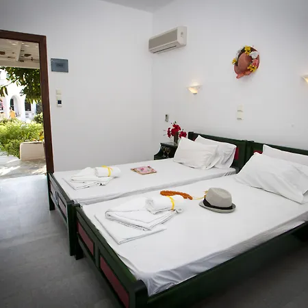 アパートホテル Something Else 2*