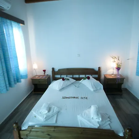 Something Else アパートホテル 2*