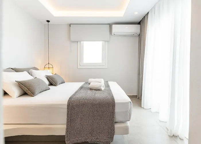 Апарт-отель Something Else 2*