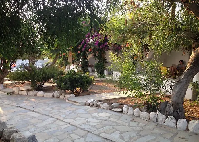 Апарт-отель Something Else 2*